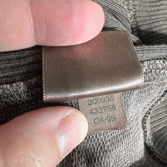 Old Navy Womens Y2K Sweatshirt Wide Boat Neck Graphic Print Banded Hem Brown Lar - Picture 10 of 10